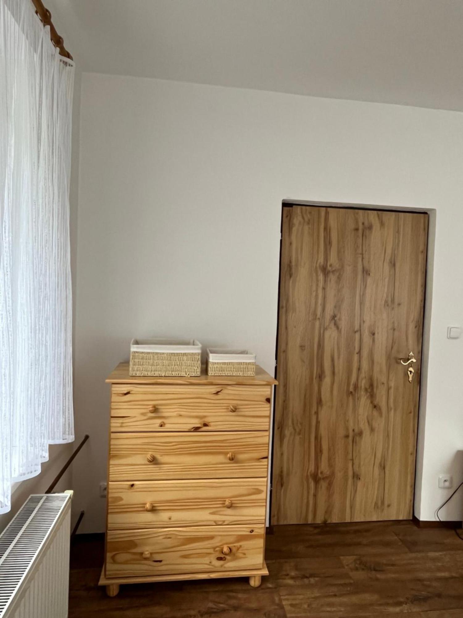 Apartman Pod Sjezdovkou Apartment Český Jiřetín Bagian luar foto